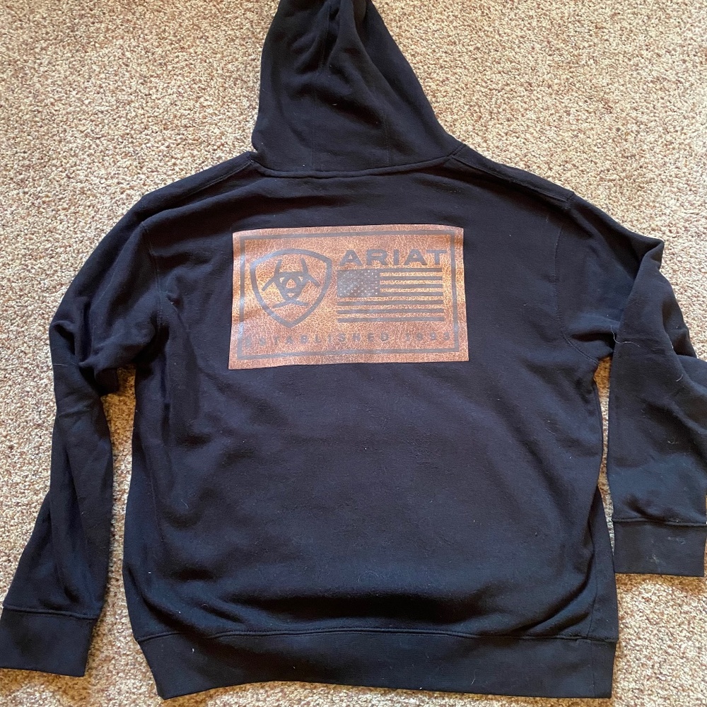 Ariat brand black hoodie sweatshirt Men’s large